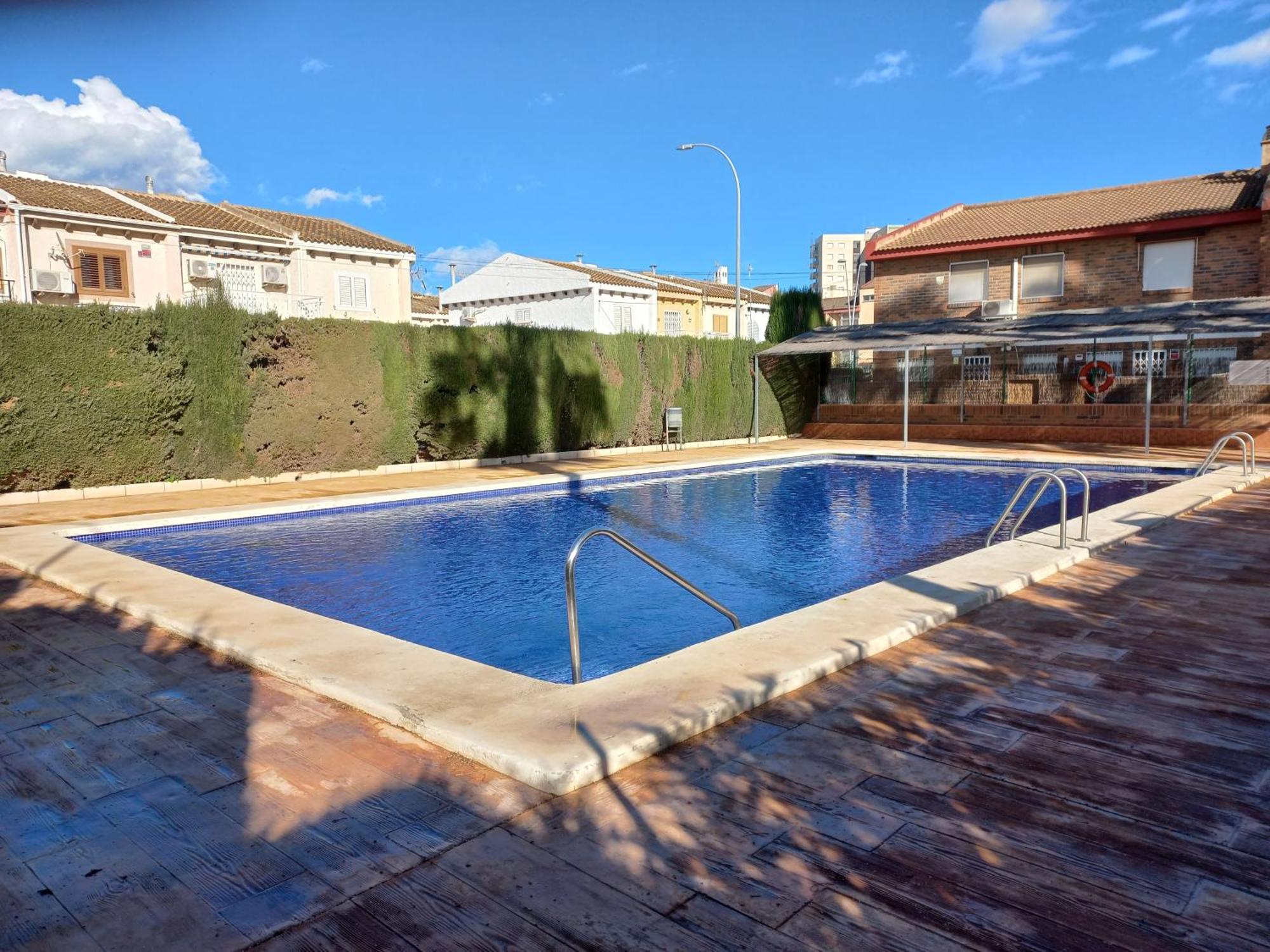 Appartement Proche Mer Avec Piscine Santiago De La Ribera Luaran gambar
