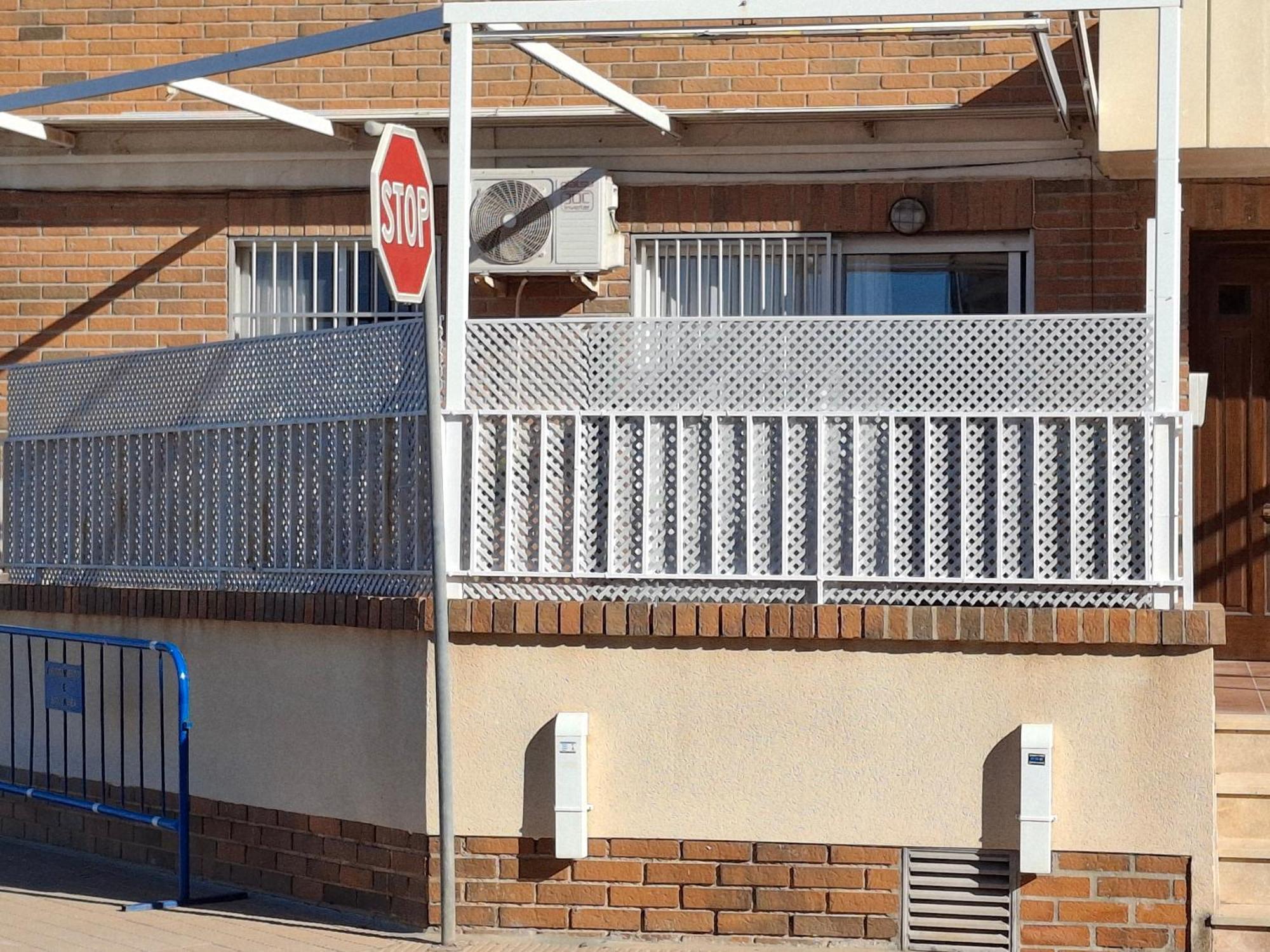 Appartement Proche Mer Avec Piscine Santiago De La Ribera Luaran gambar